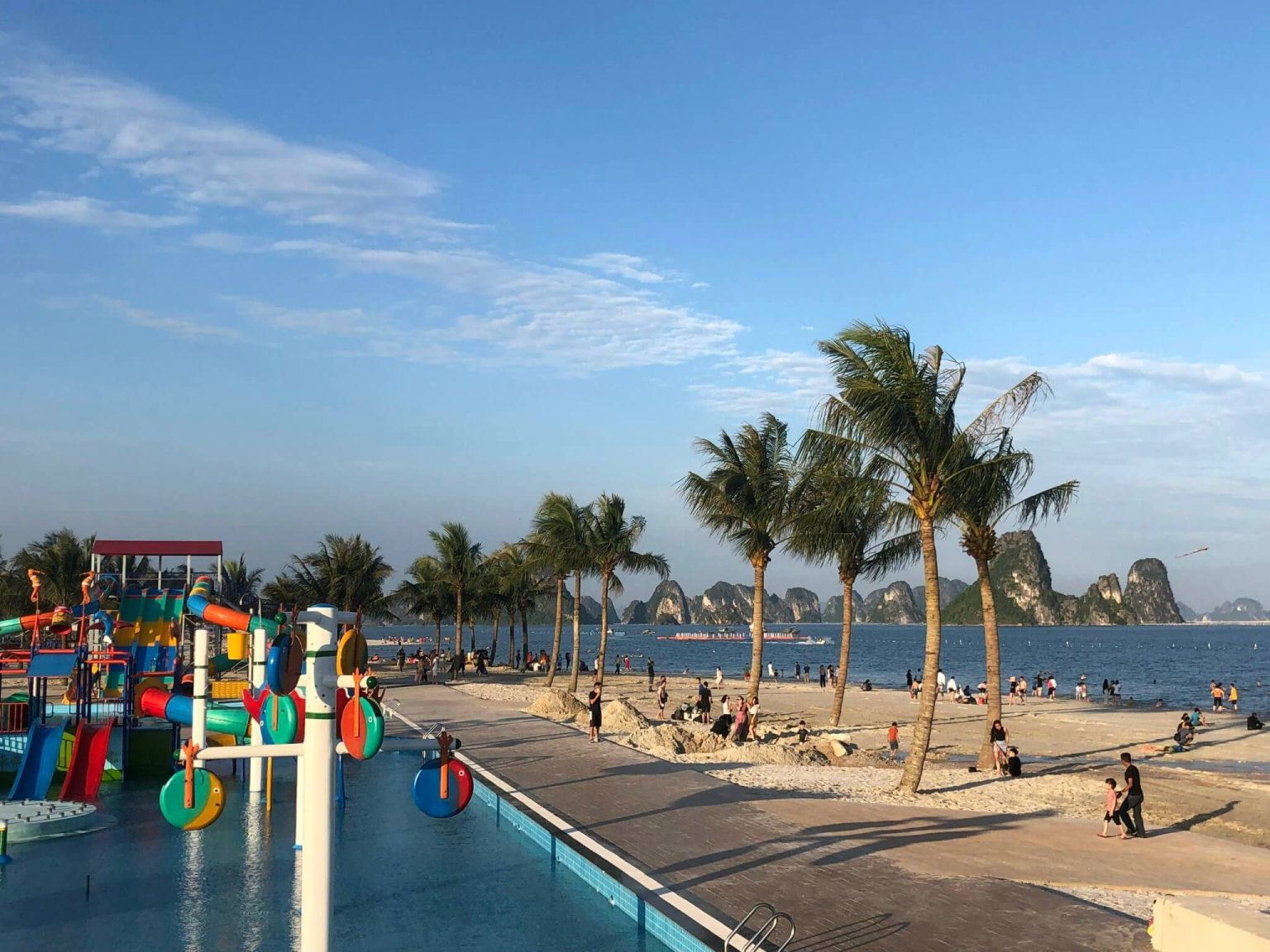 Đi bộ và dọn dẹp nhà cửa