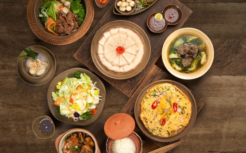 Mâm cơm gia đình Việt là lựa chọn bữa tối đầm ấm, đủ chất và phù hợp để cả nhà quây quần