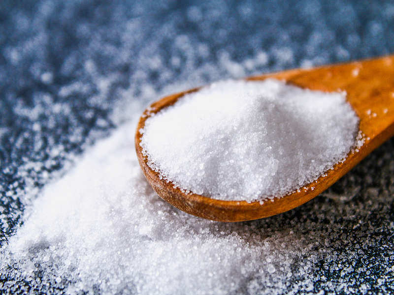 Muối giúp làm mềm bề mặt và tránh tình trạng xù lông vải