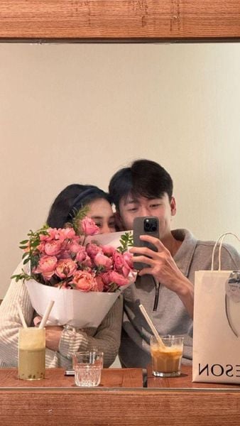 Quà 8/3 cho người yêu - Khoảnh khắc và dư âm