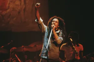 Bob Marley biểu diễn năng lượng tại The Fabulous Fox Theater