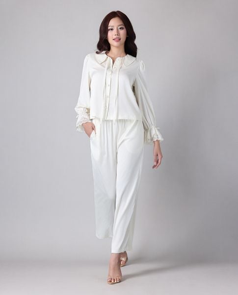 Bộ mặc nhà chất liệu mềm