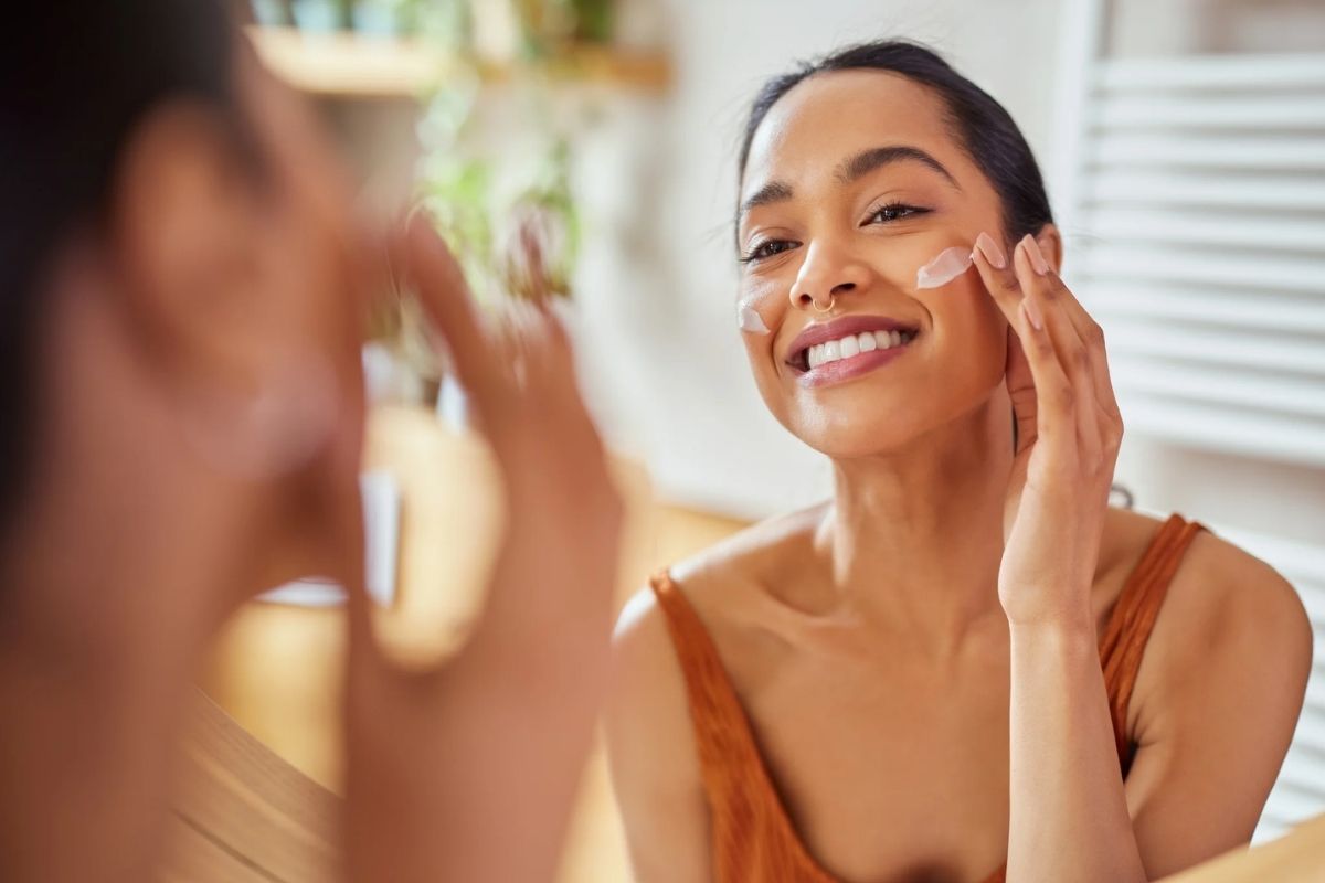 Chống nắng toàn diện giúp chăm sóc da và hạn chế tác động của tia UV