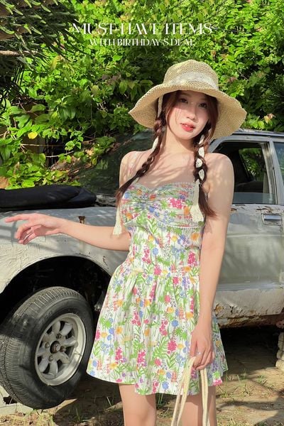 Nàng ngực nhỏ vẫn có thể mặc đẹp nếu hiểu rõ tỷ lệ và điểm nhấn trang phục