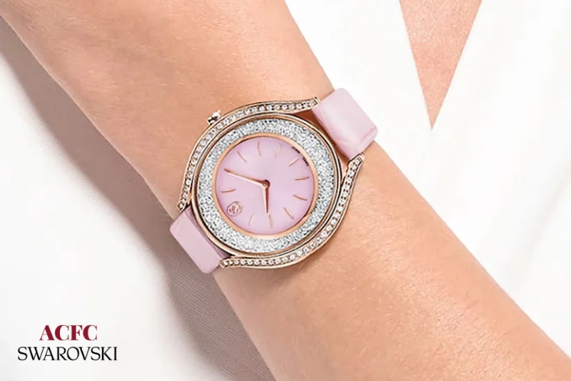 Đồng Hồ Swarovski Nữ: Món Trang Sức Thời Gian Đầy Kiêu Hãnh