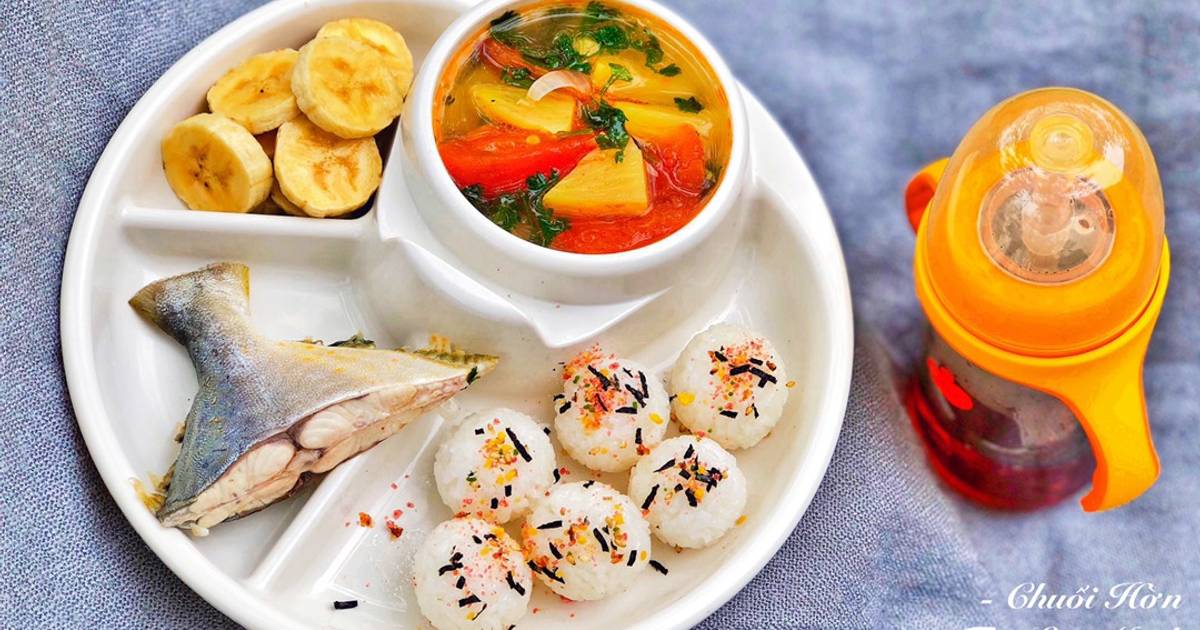 Cá chim trắng nấu ngót với thơm, cà chua