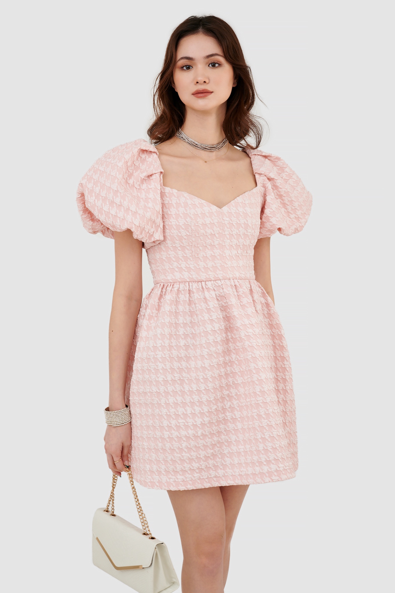 Đầm tay phồng hoạ tiết houndstooth màu hồng