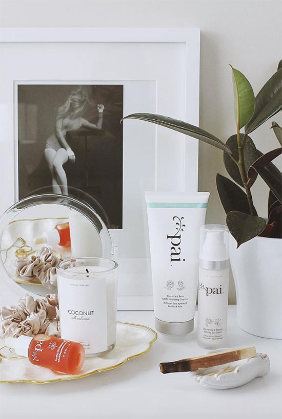 Phương pháp làm sạch kép loại bỏ hoàn toàn tạp chất, dầu và makeup bền dính