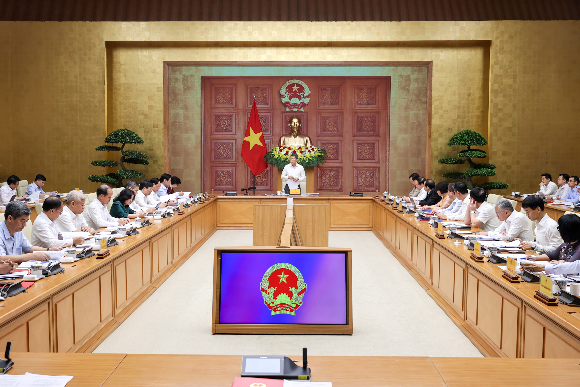 Người tập điều chỉnh bài tập