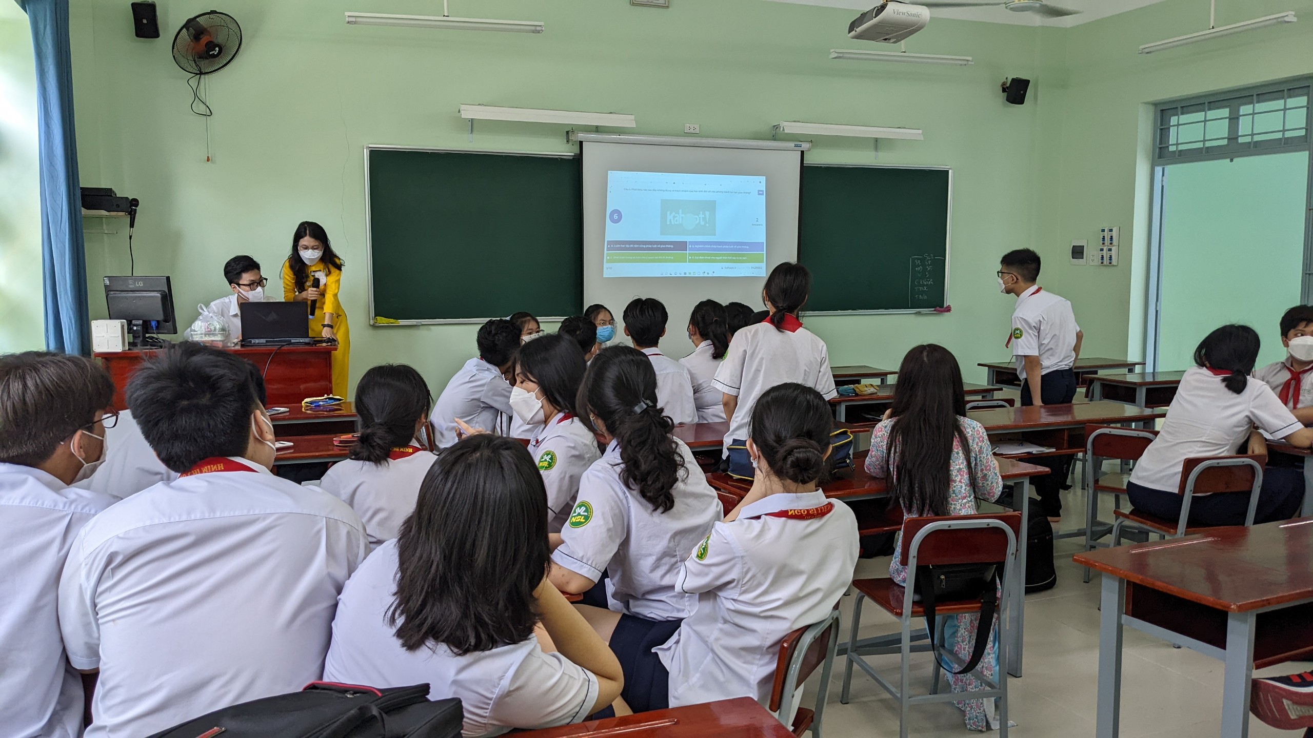 Giáo viên soạn bài giảng