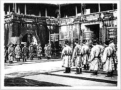 Quan lại người Việt thời phong kiến