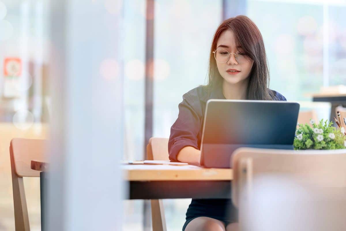 Luyện phản xạ là cách tự học tài liệu tiếng Anh giao tiếp tại nhà hiệu quả