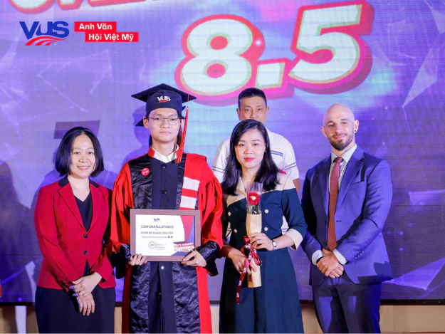 VUS kiến tạo môi trường học tập chuẩn quốc tế, giúp mỗi học viên khơi mở tiềm năng ngôn ngữ tối đa