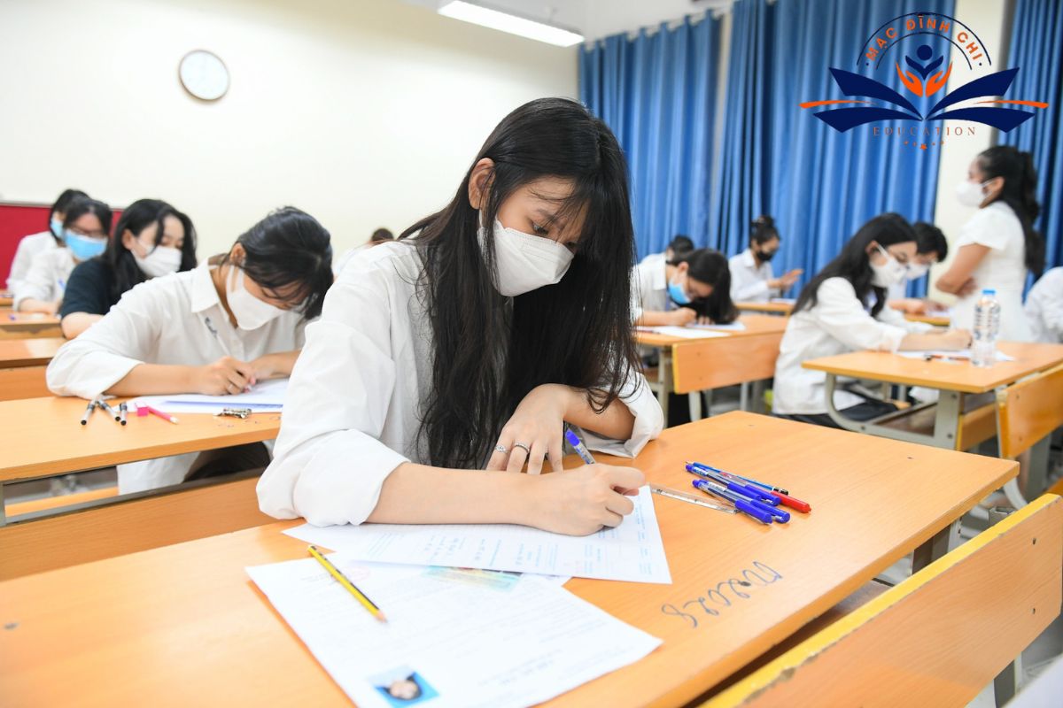 Ôn thi đại học hiệu quả với lộ trình học rõ ràng
