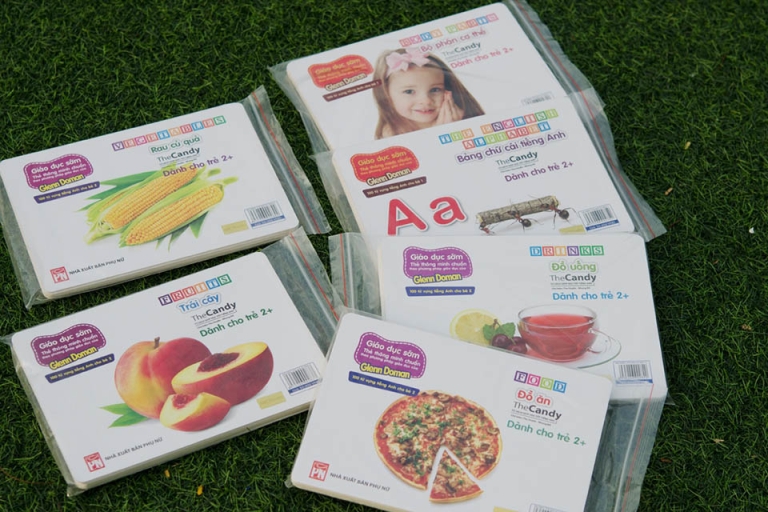 Phương pháp Glenn Doman kích thích trí tuệ thông qua thẻ flashcard