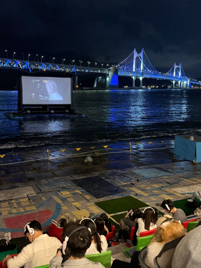 Chương trình văn hóa và học thuật tại Busan