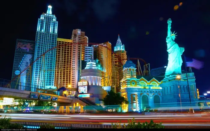 Góc nhìn tuyệt đẹp về cuộc sống về đêm ở Vegas