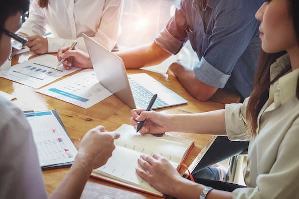 Biểu đồ chiến lược đấu giá theo mùa tuyển sinh