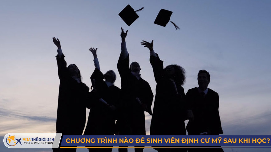 Sinh viên trưởng thành sau du học