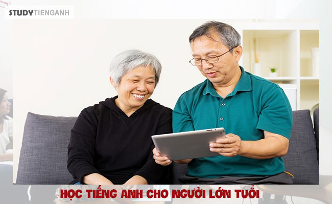 Người lớn học tiếng Anh tại nhà