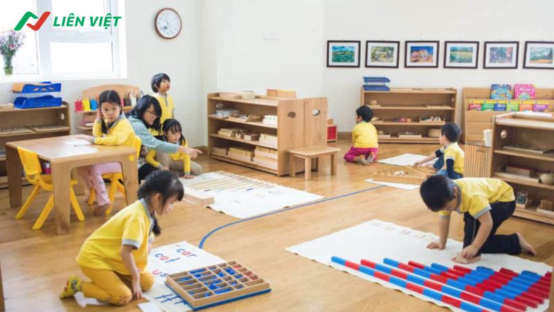 Phát triển toàn diện với Montessori