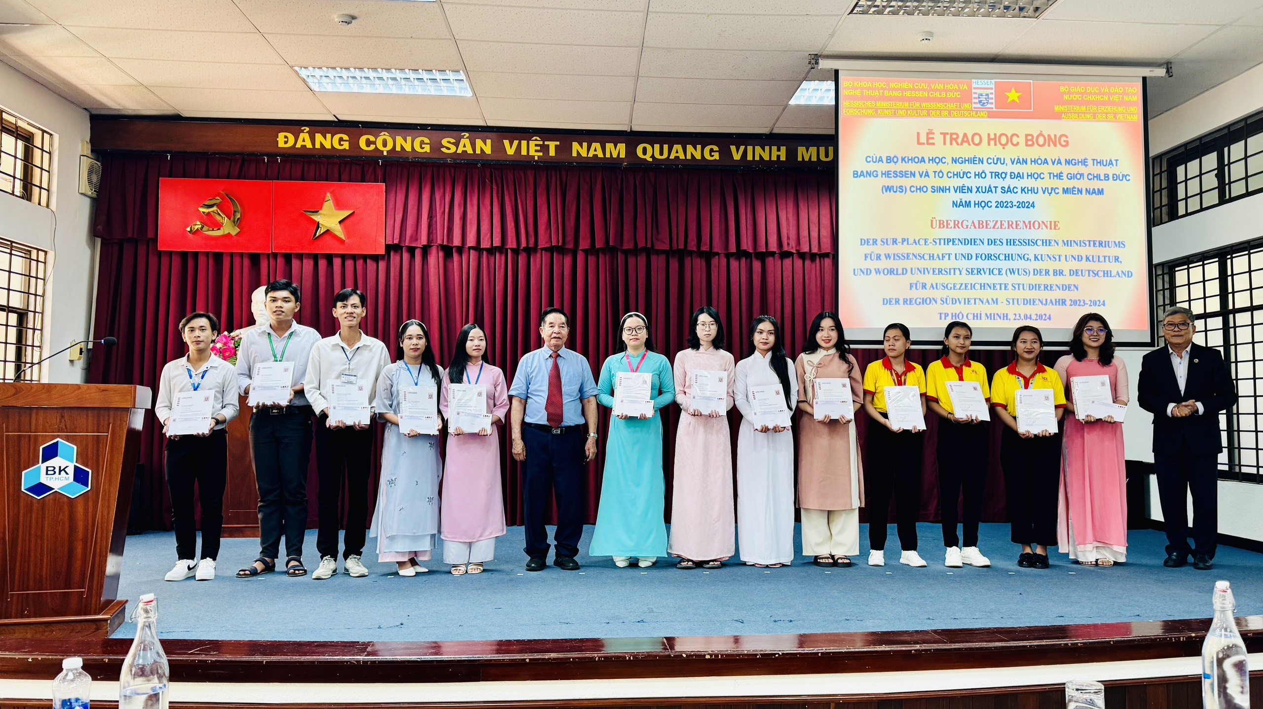 Lễ trao học bổng VUS