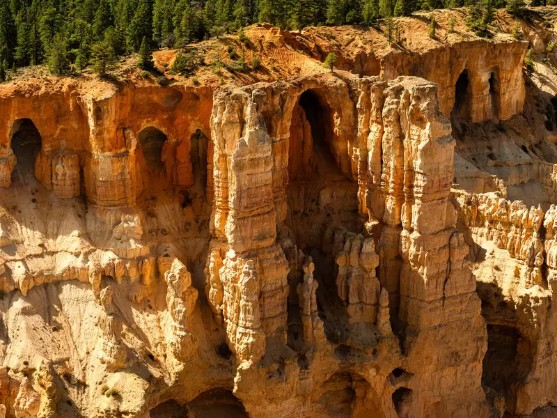 Các cột đá sa thạch Hoodoos tại công viên quốc gia Bryce Canyon Utah vào tháng 9 năm 2025