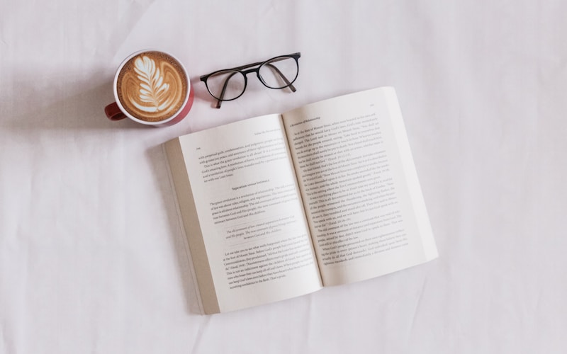 Sách và tài liệu luyện thi phần Reading IELTS