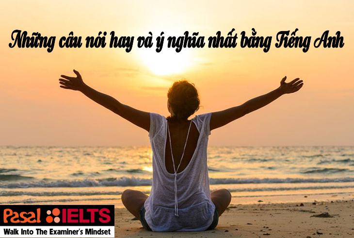 Người học tiếng Anh ghi chú câu nói