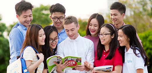 Giáo viên có phương pháp giảng dạy sát sao, nhiệt huyết và rất thân thiện