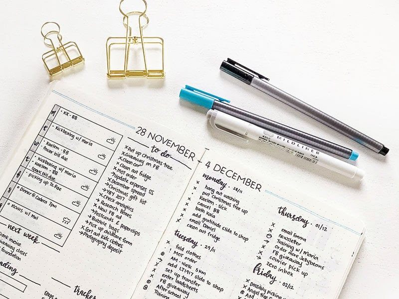 Viết ra tất cả mọi thứ học được lên giấy note hoặc sổ ghi chú