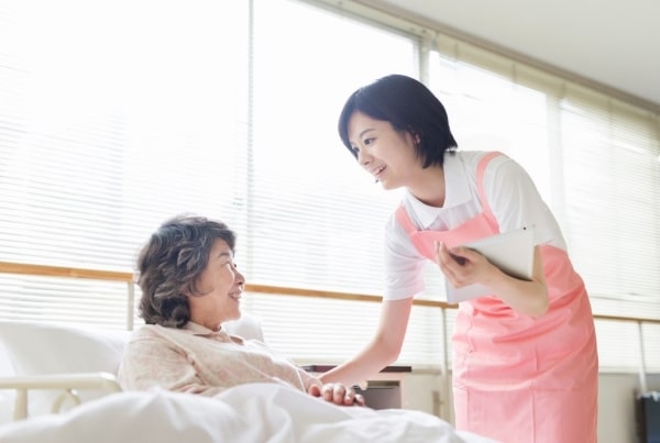 Có một điều không phải ai cũng biết rõ đó là dịch vụ y tế ở Nhật rất đắt đỏ