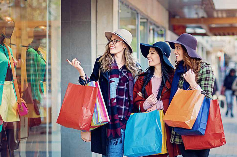 Mẫu câu tiếng Anh giao tiếp khi đi du lịch để mua sắm