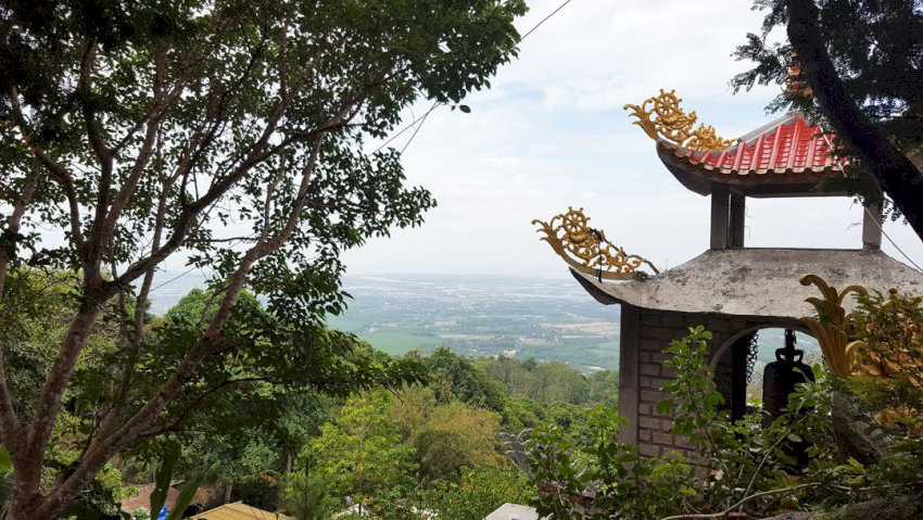 Vãn cảnh chùa Hang Mai