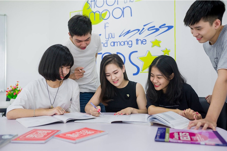 Luyện thi IELTS tại trung tâm chuyên nghiệp