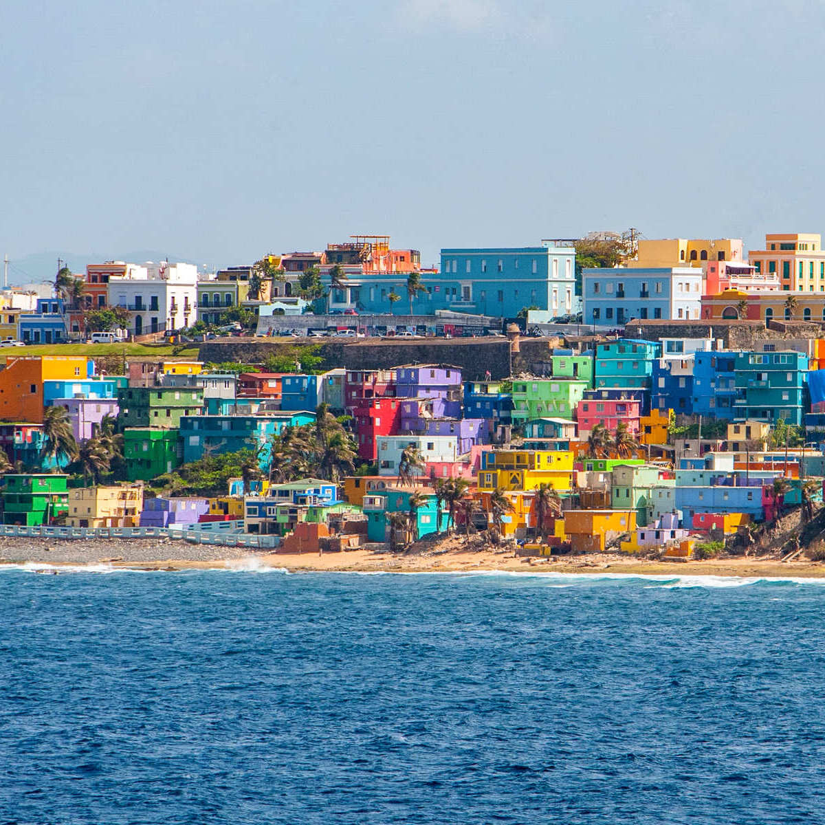 Puerto Rico với bãi biển Caribbean và kiến trúc nhiệt đới