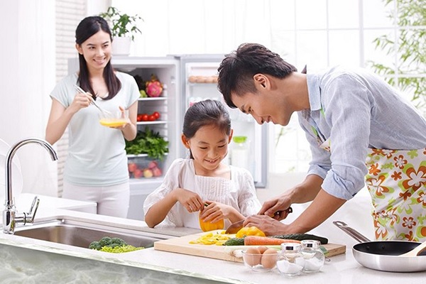 Chủ động tham gia công việc gia đình