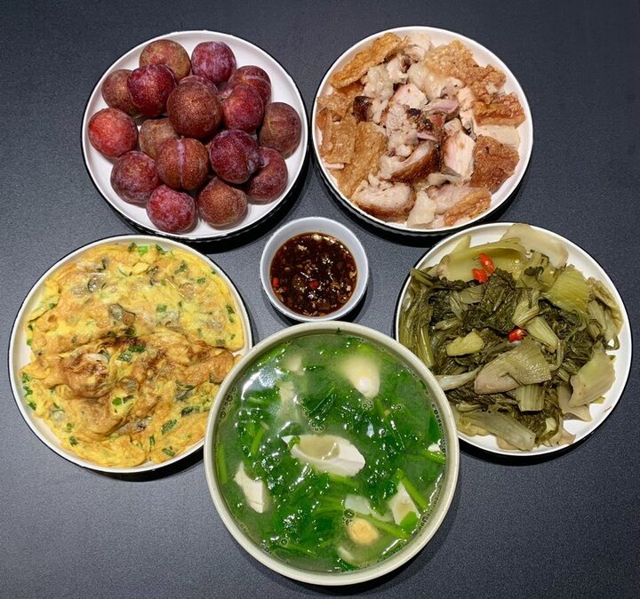 Mâm cơm tuần 4 phong phú với nhiều phương pháp chế biến