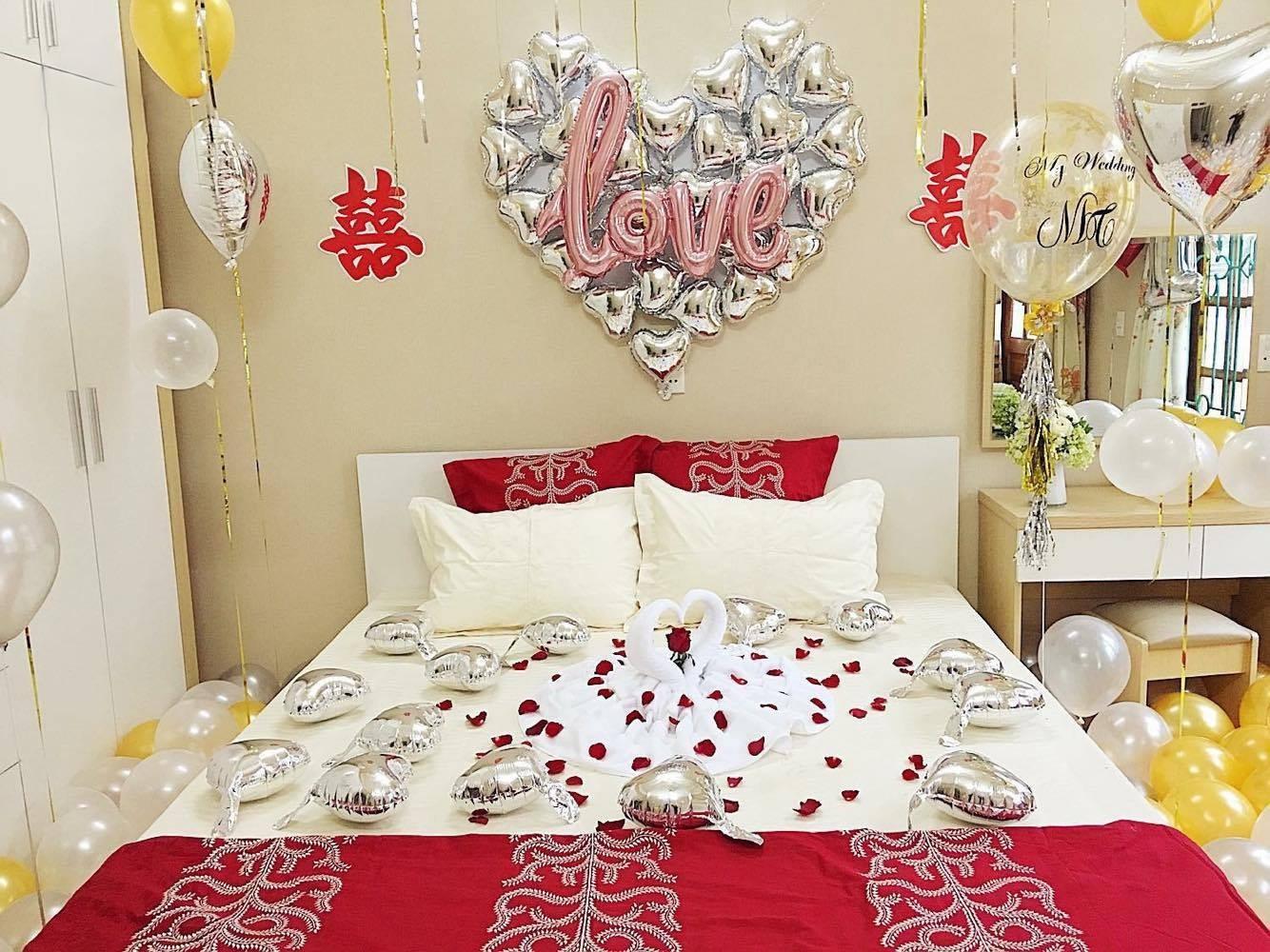 Trang trí phòng cưới nhỏ bằng những món nội thất nhỏ gọn