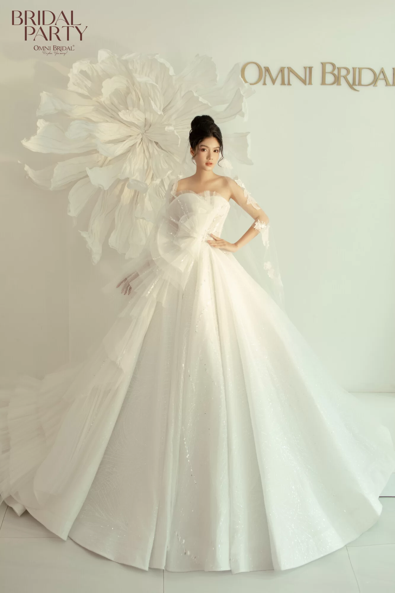 Bộ sưu tập váy cưới sang trọng và đa dạng phong cách