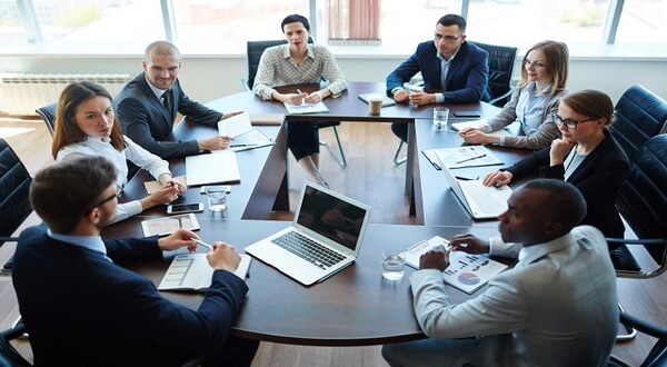Vai trò của phong thủy trong việc điều hòa năng lượng làm việc