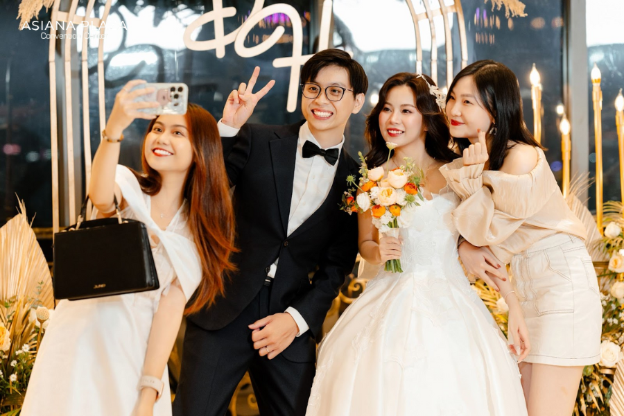 Gửi lời cảm ơn chân thành đến người thân bạn bè sau khi đám cưới hoàn thành viên mãn