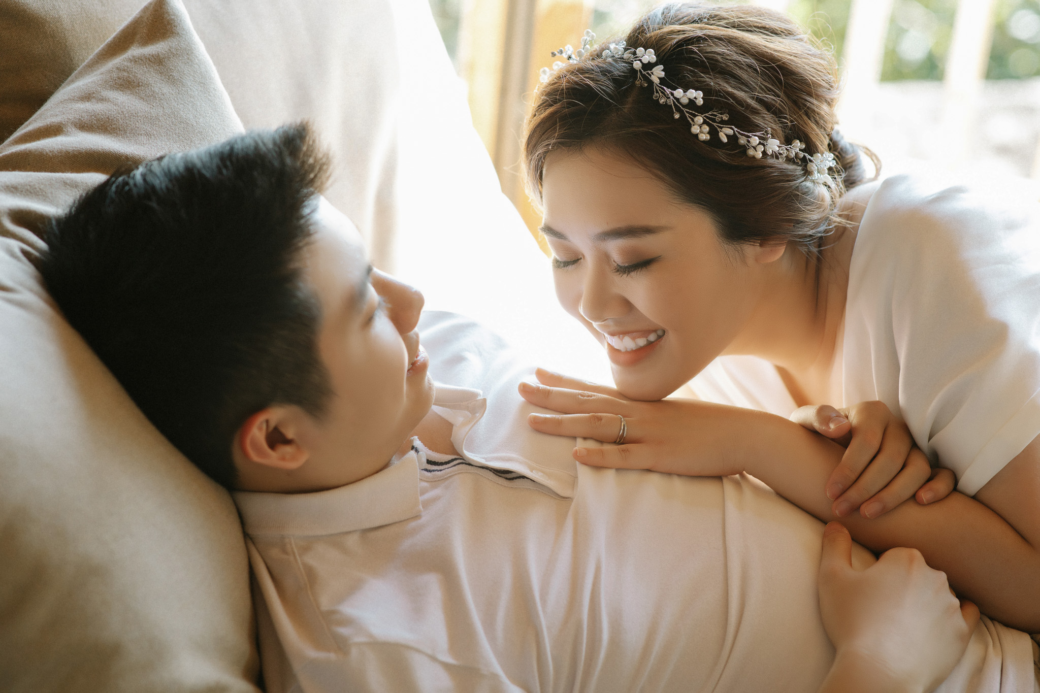 Khoảnh khắc bất ngờ nhẹ nhàng trong ngày kỷ niệm hôn nhân