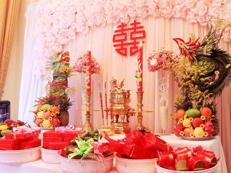 Trang trí bàn thờ gia tiên đám cưới