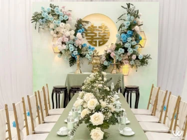 Trang trí gia tiên đám cưới tông xanh mint