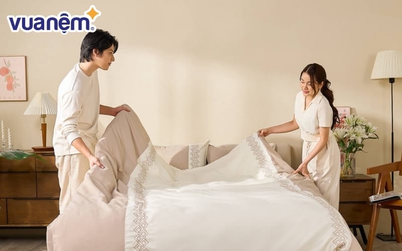 Chăn ga gối cưới với màu sắc nhẹ nhàng hợp phong thủy