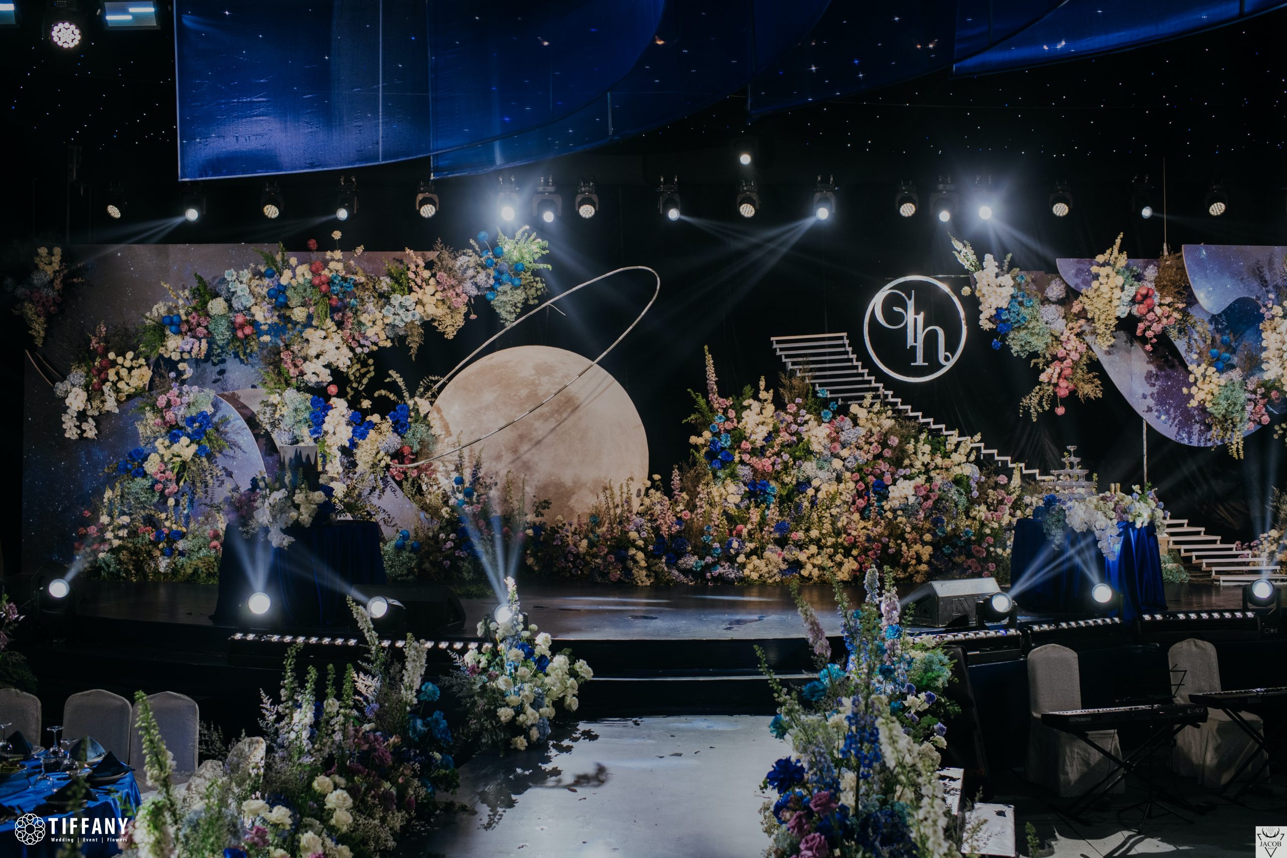 Tiệc cưới Signature Luxury Wedding - tác phẩm nghệ thuật, đẳng cấp cao nhất