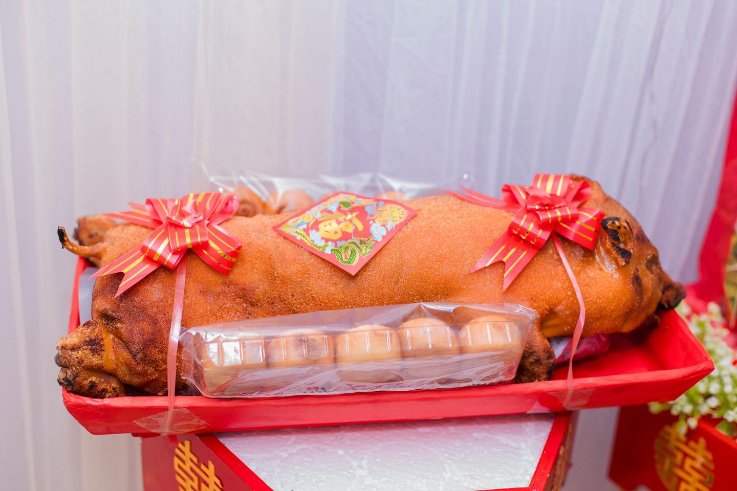 Mâm heo quay cưới hiện đại 2