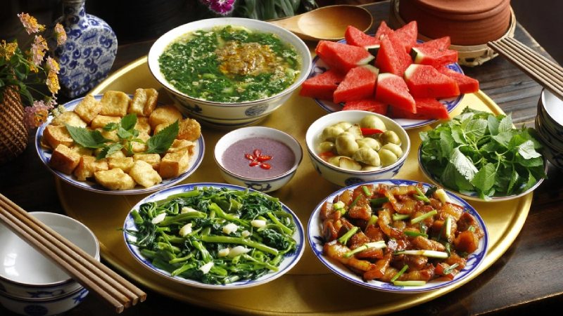 Lên thực đơn tuần cho gia đình với nguyên liệu theo mùa