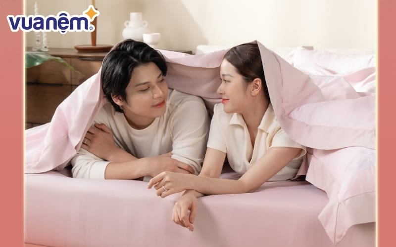Nệm lò xo êm ái giúp giấc ngủ ngon và sức khỏe tốt cho vợ chồng trẻ